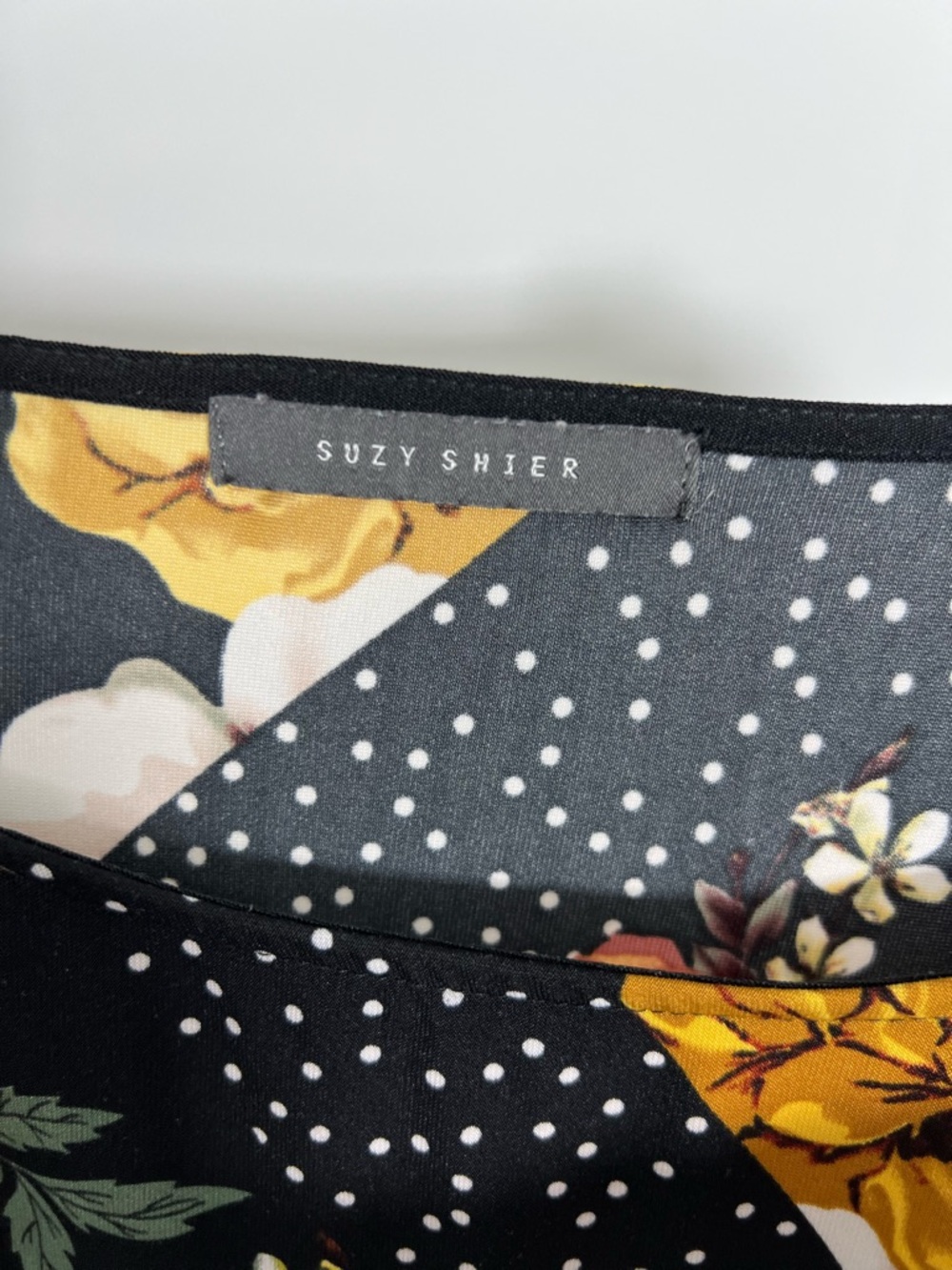 ☆ 3 for $20 ☆ Vintage Suzy Shier Black Floral & Polka Dot Short Sleeve Tee - Picture 4 of 5